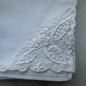 Hankies – Ladies Embroidered Corner