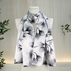 Scarf – Black & White (Silk Feel)